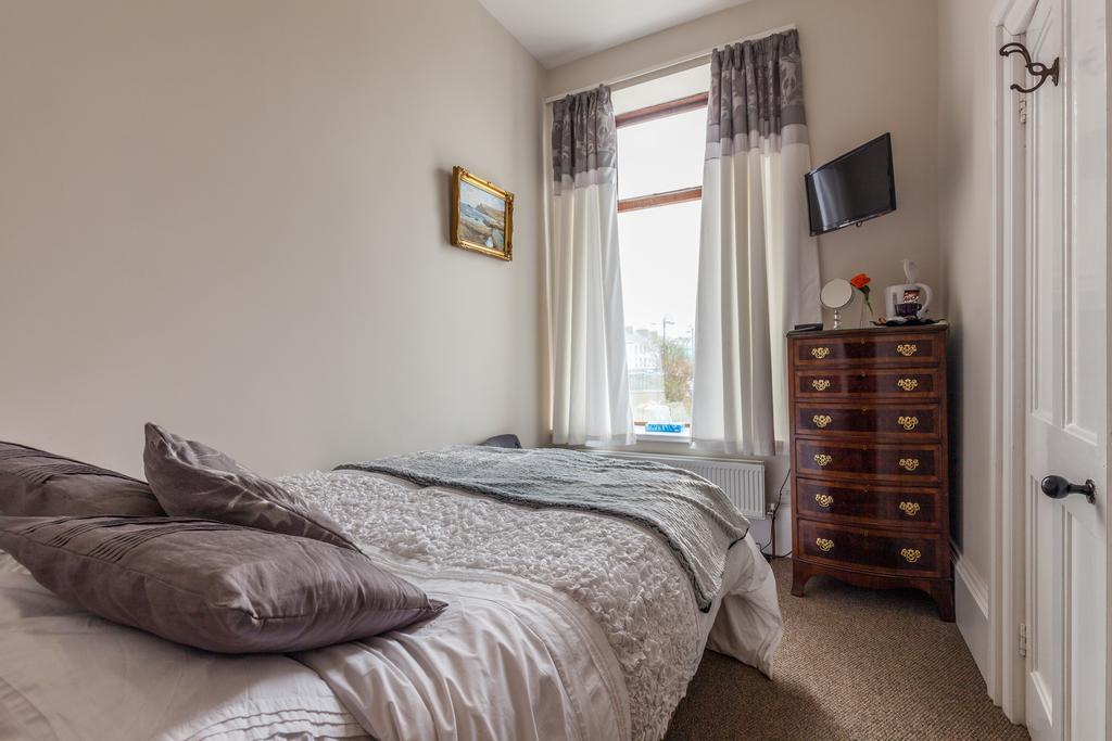 Antrim House Guest Rooms & Suites (Adults Only) 포트러시 객실 사진