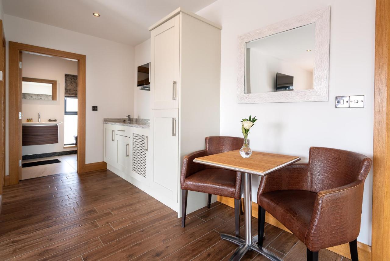 Antrim House Guest Rooms & Suites (Adults Only) 포트러시 외부 사진