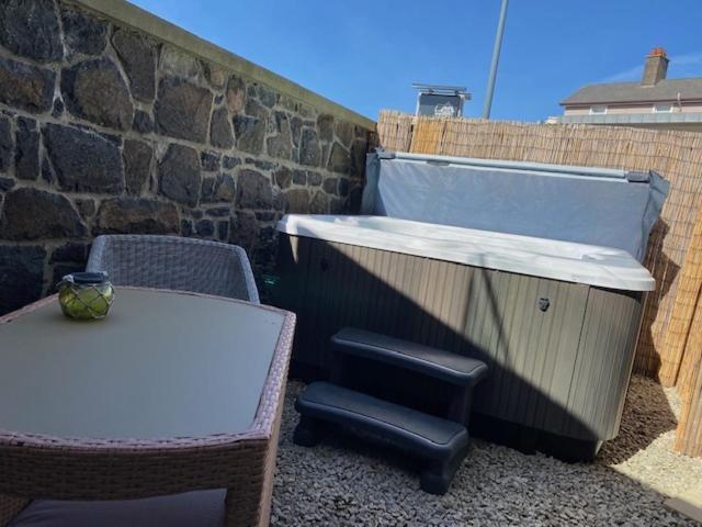 Antrim House Guest Rooms & Suites (Adults Only) 포트러시 외부 사진