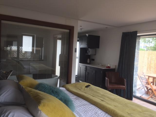 Antrim House Guest Rooms & Suites (Adults Only) 포트러시 외부 사진
