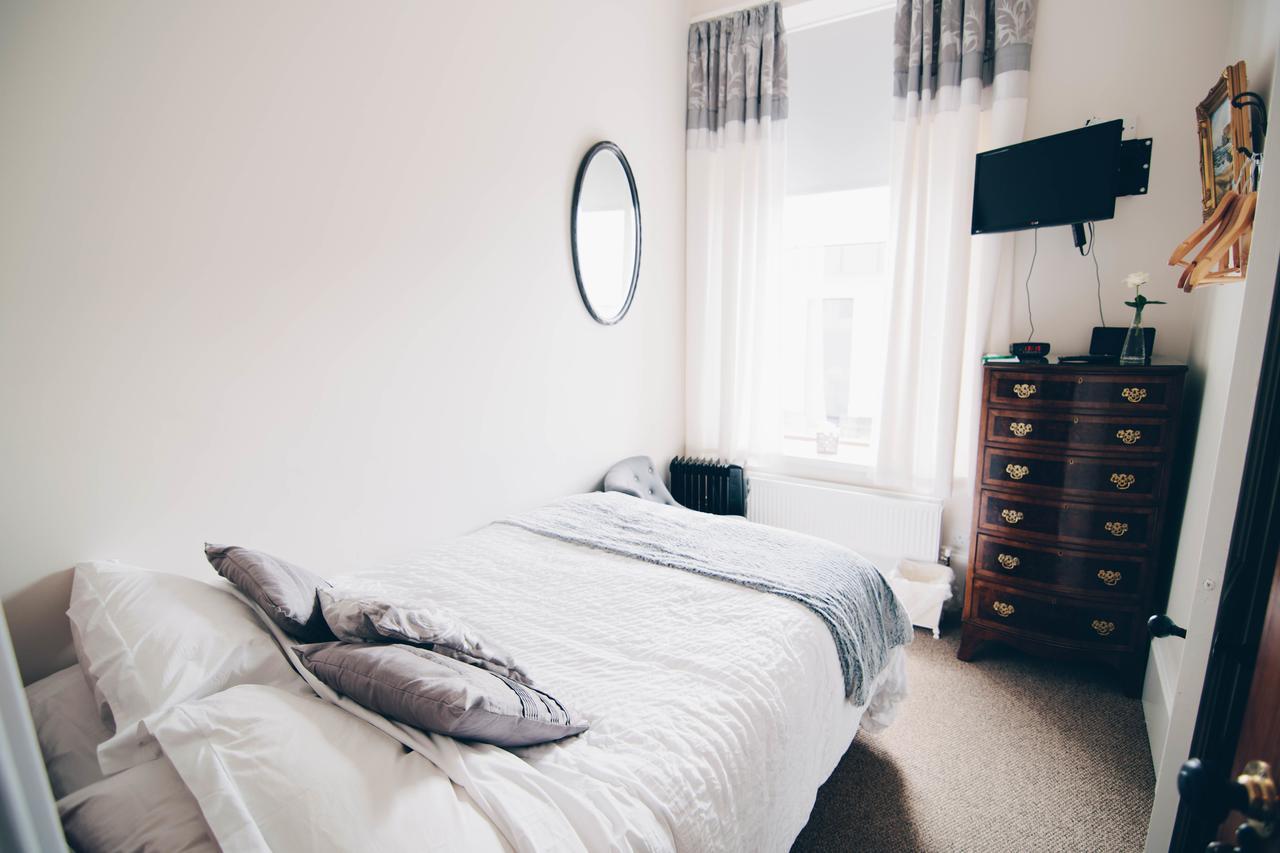 Antrim House Guest Rooms & Suites (Adults Only) 포트러시 외부 사진